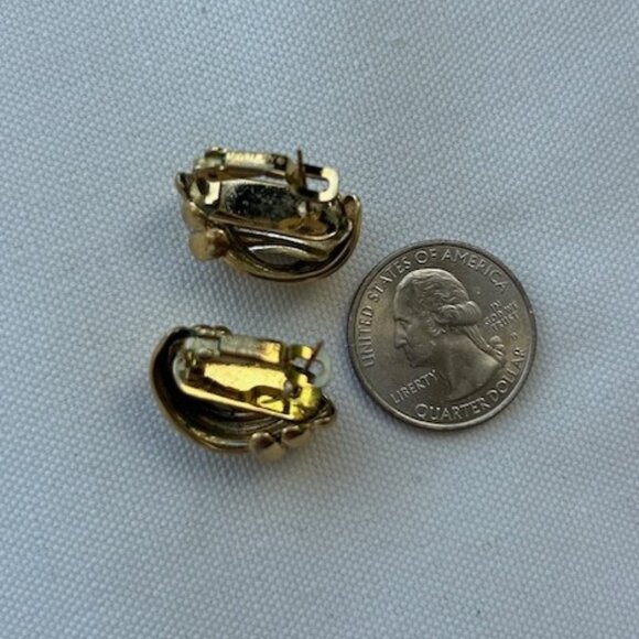 GIVENCHY Paris New York Gold Knot EARRINGS - Picture 8 of 9